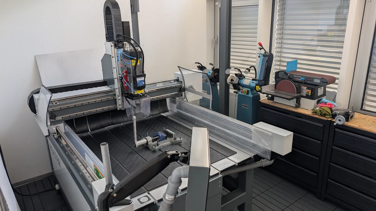 Volter SX CNC router for precision machining.